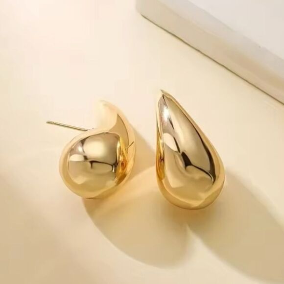 Elegant Gold Fashion Teardrop Earrings - Picture 1 of 4